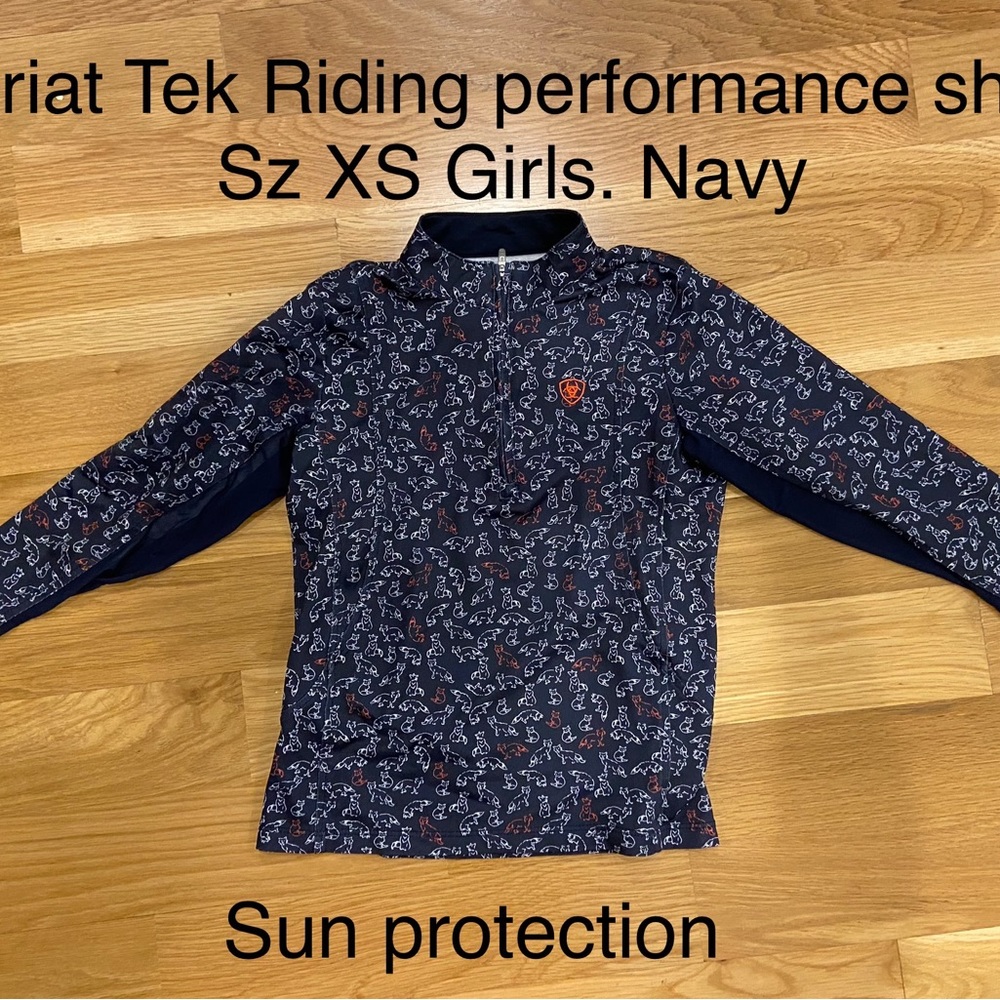 Ariat riding, sun protection, long sleeve shirt, girls size extra small (7/8-10)